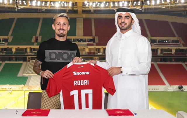 腾讯体育官网-24岁边锋西亚淘金：给你工资翻4倍，你去不去？