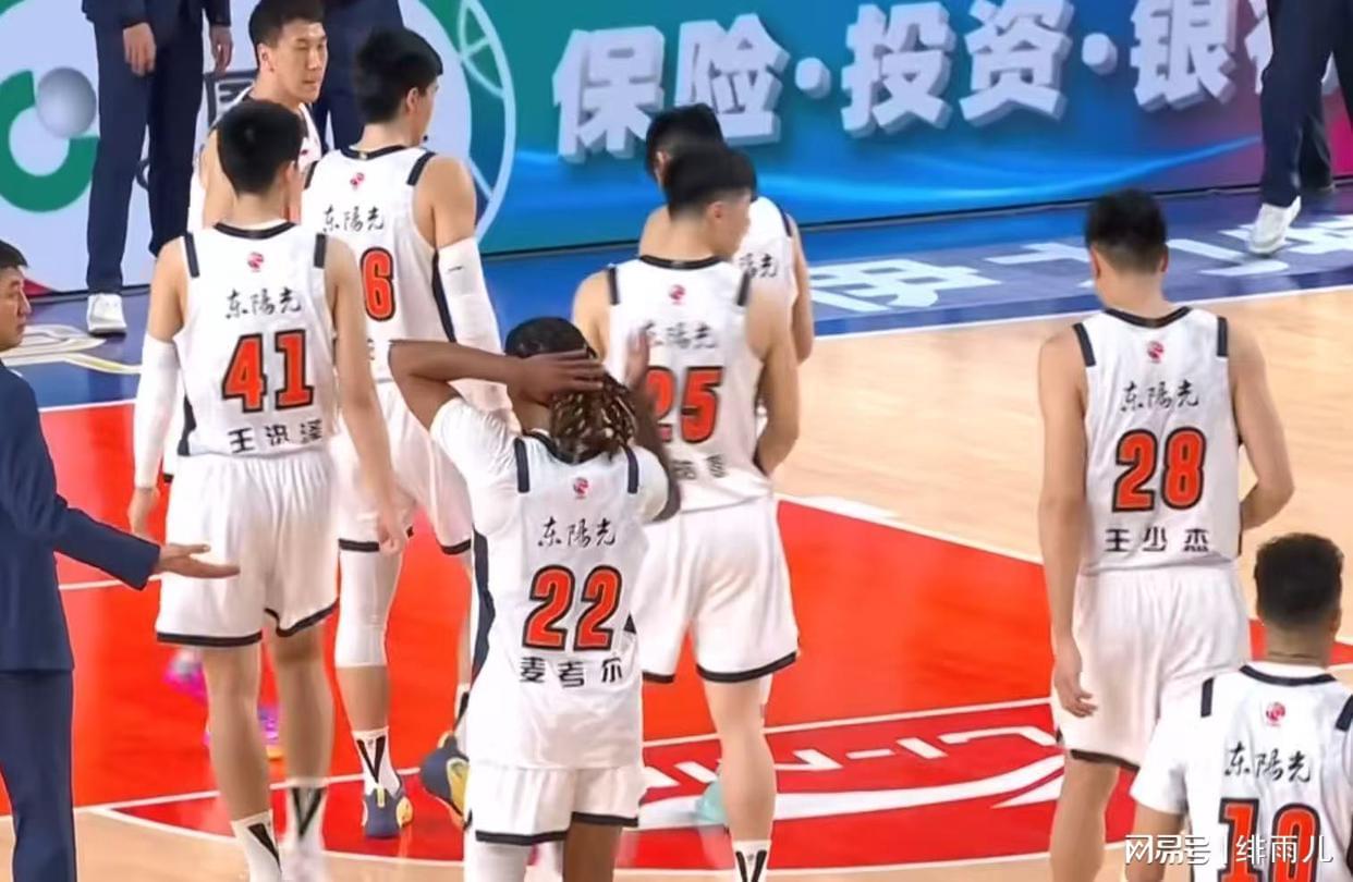 腾讯体育官网-一箭双雕！广东队“战略性”输给新疆男篮，杜锋想要做掉辽宁？